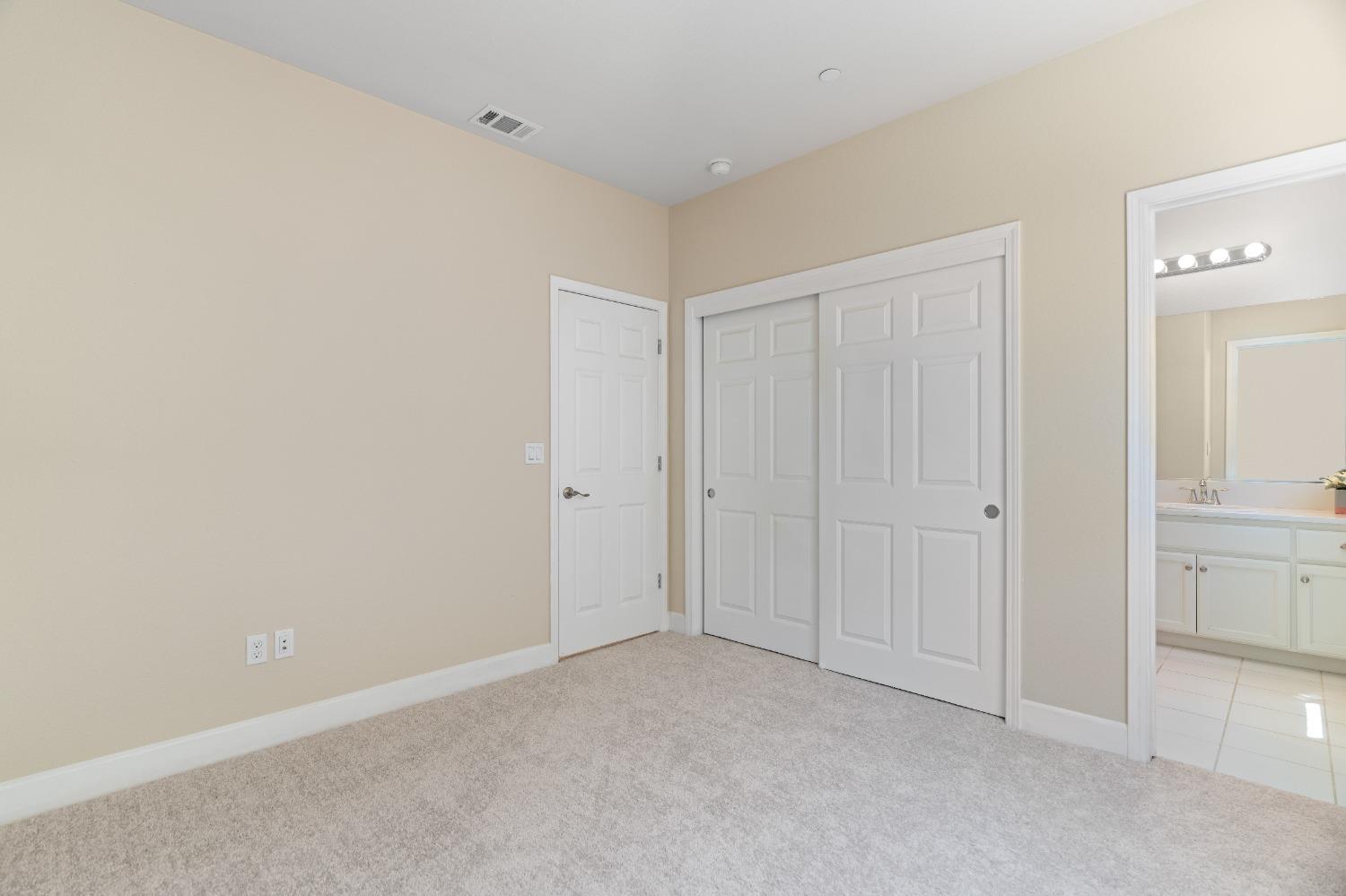 5533 Sierra Trail Way
