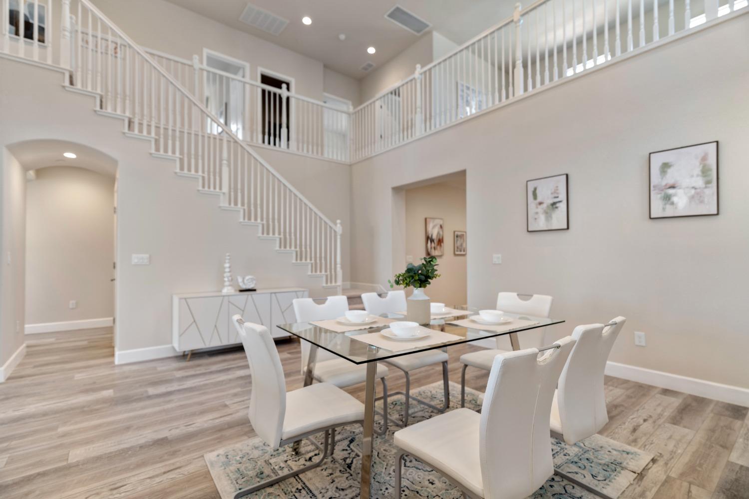 5533 Sierra Trail Way