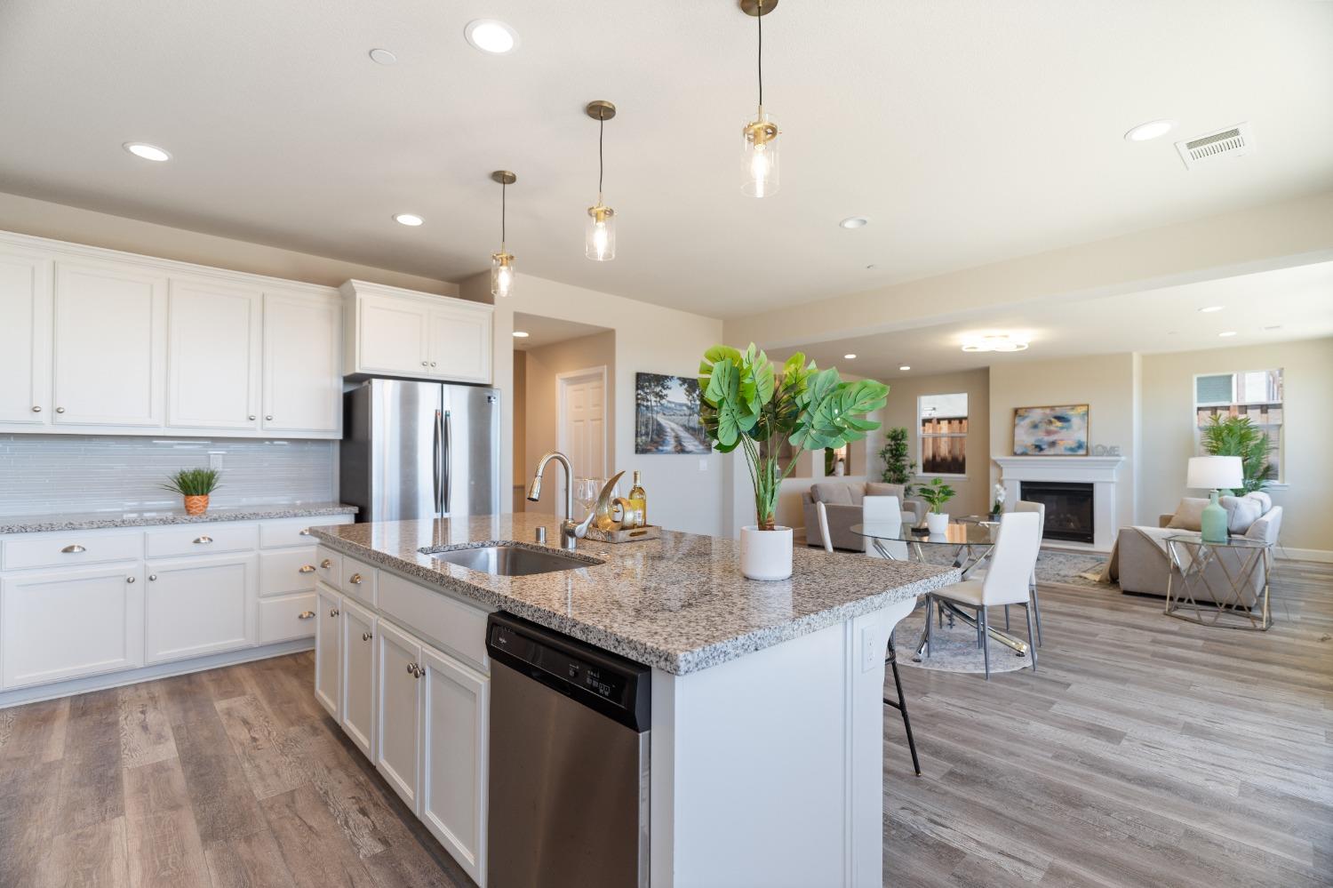 5533 Sierra Trail Way