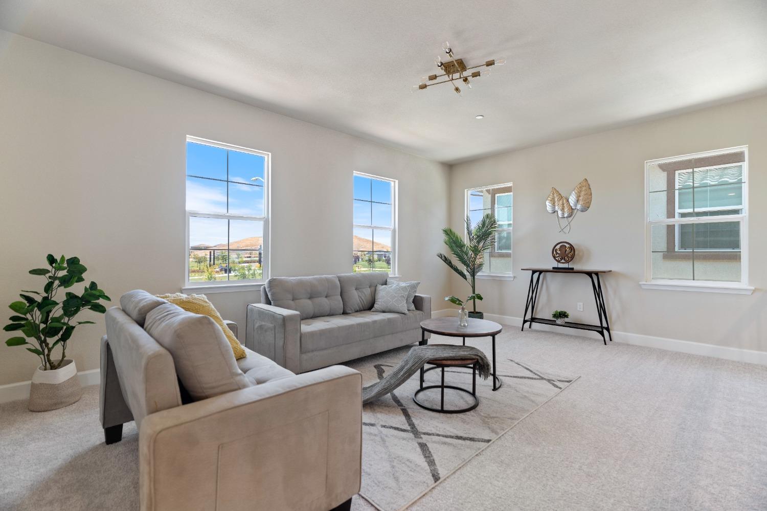 5533 Sierra Trail Way