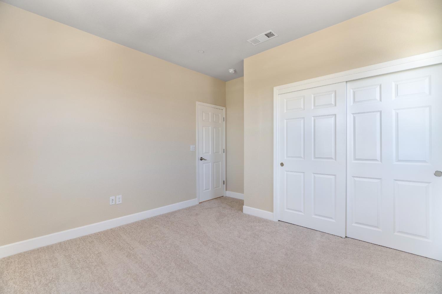 5533 Sierra Trail Way