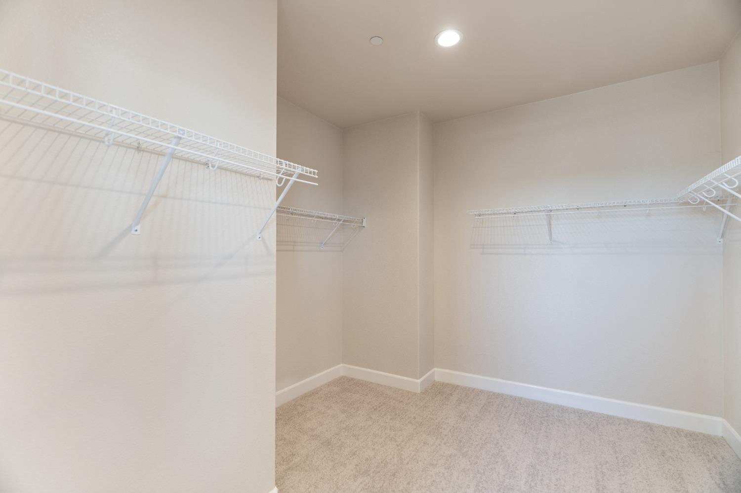 5533 Sierra Trail Way