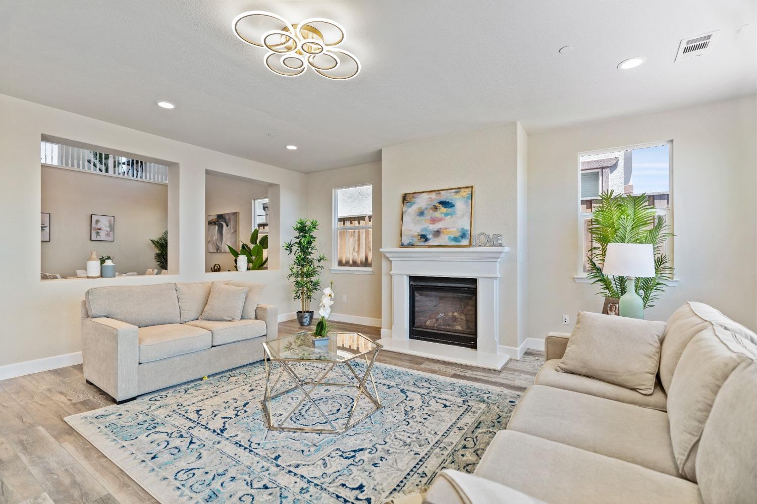5533 Sierra Trail Way