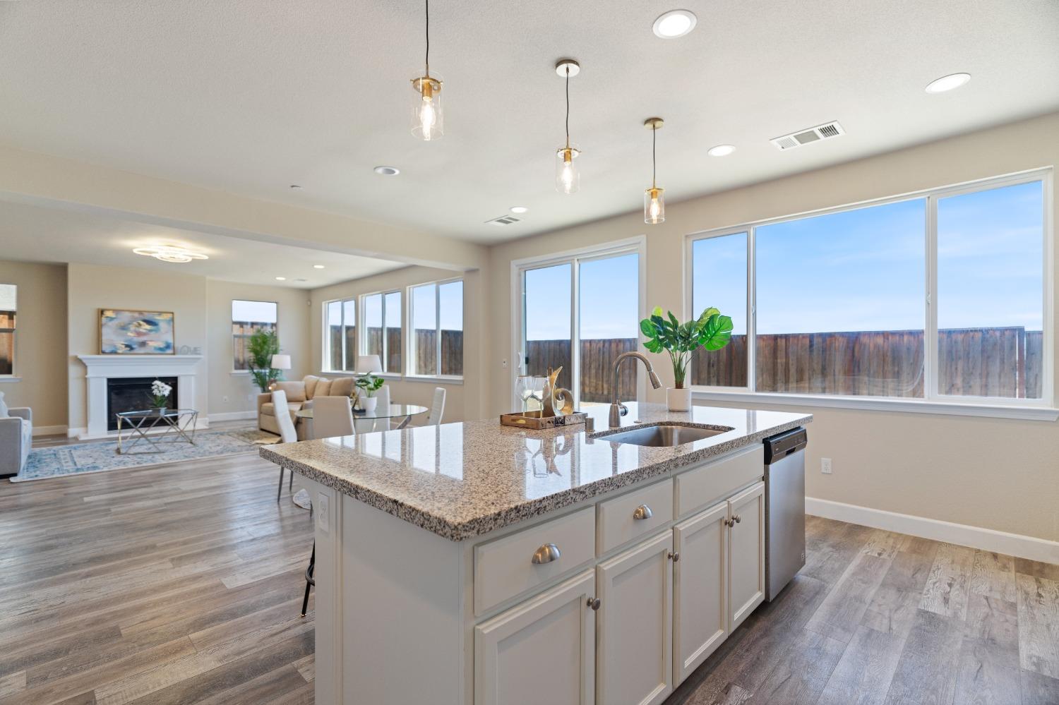 5533 Sierra Trail Way