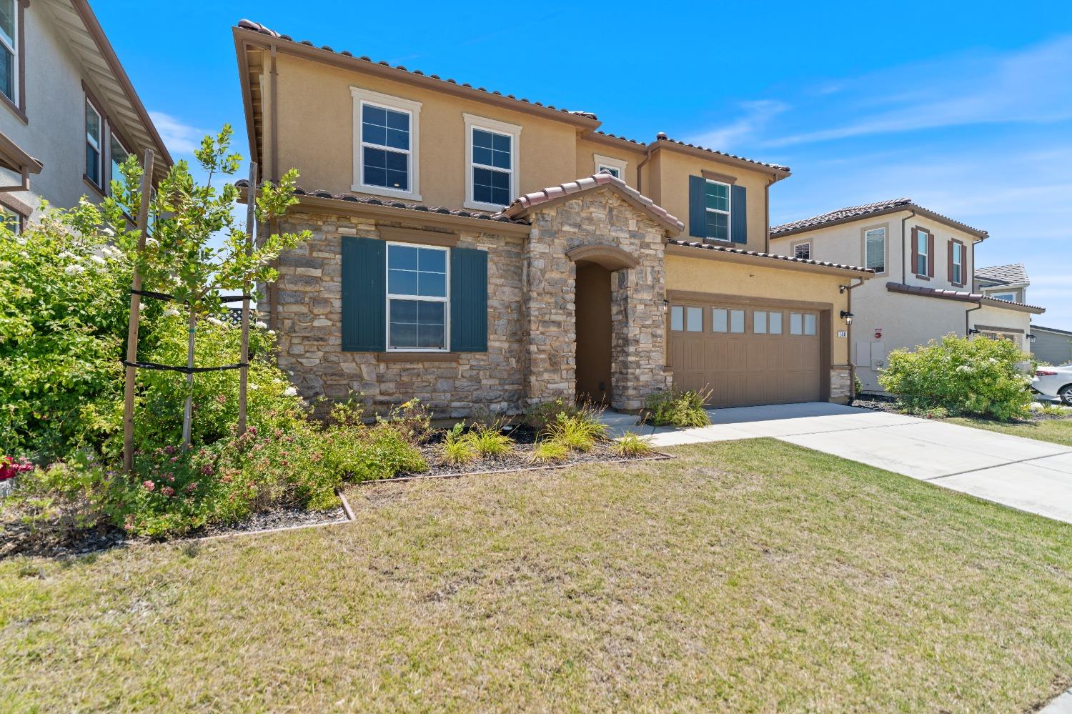 5533 Sierra Trail Way
