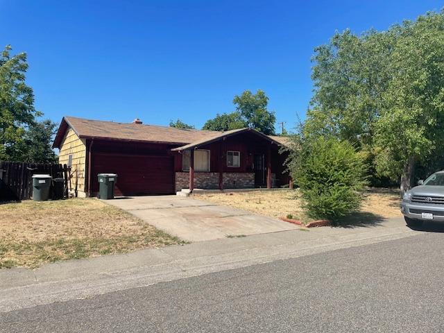 4523 Freeway Circle