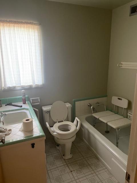 4523 Freeway Circle