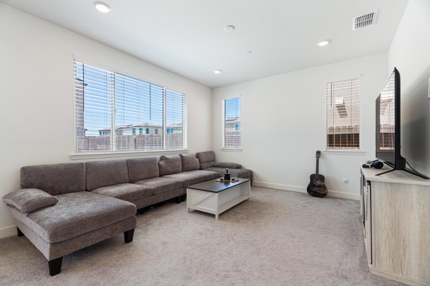 10454 Cello Way