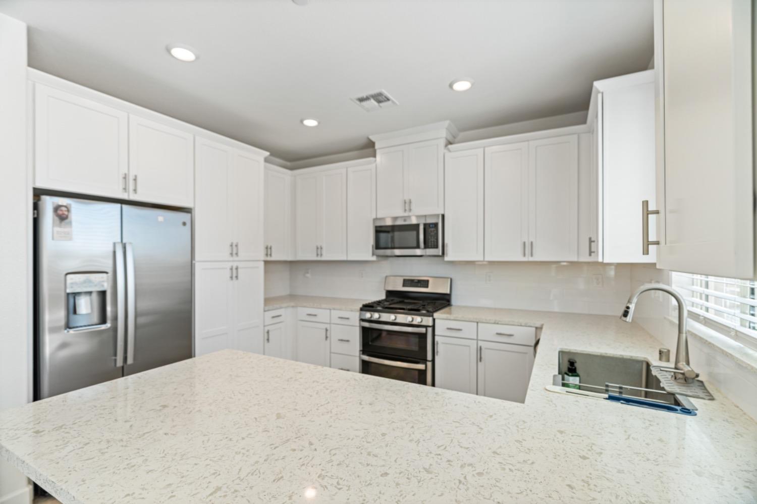 10454 Cello Way