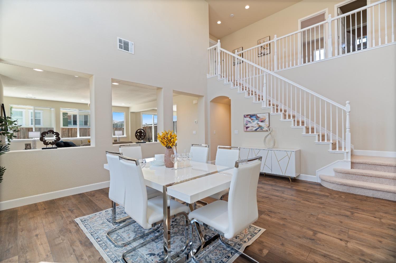 5524 Shell Ridge Way
