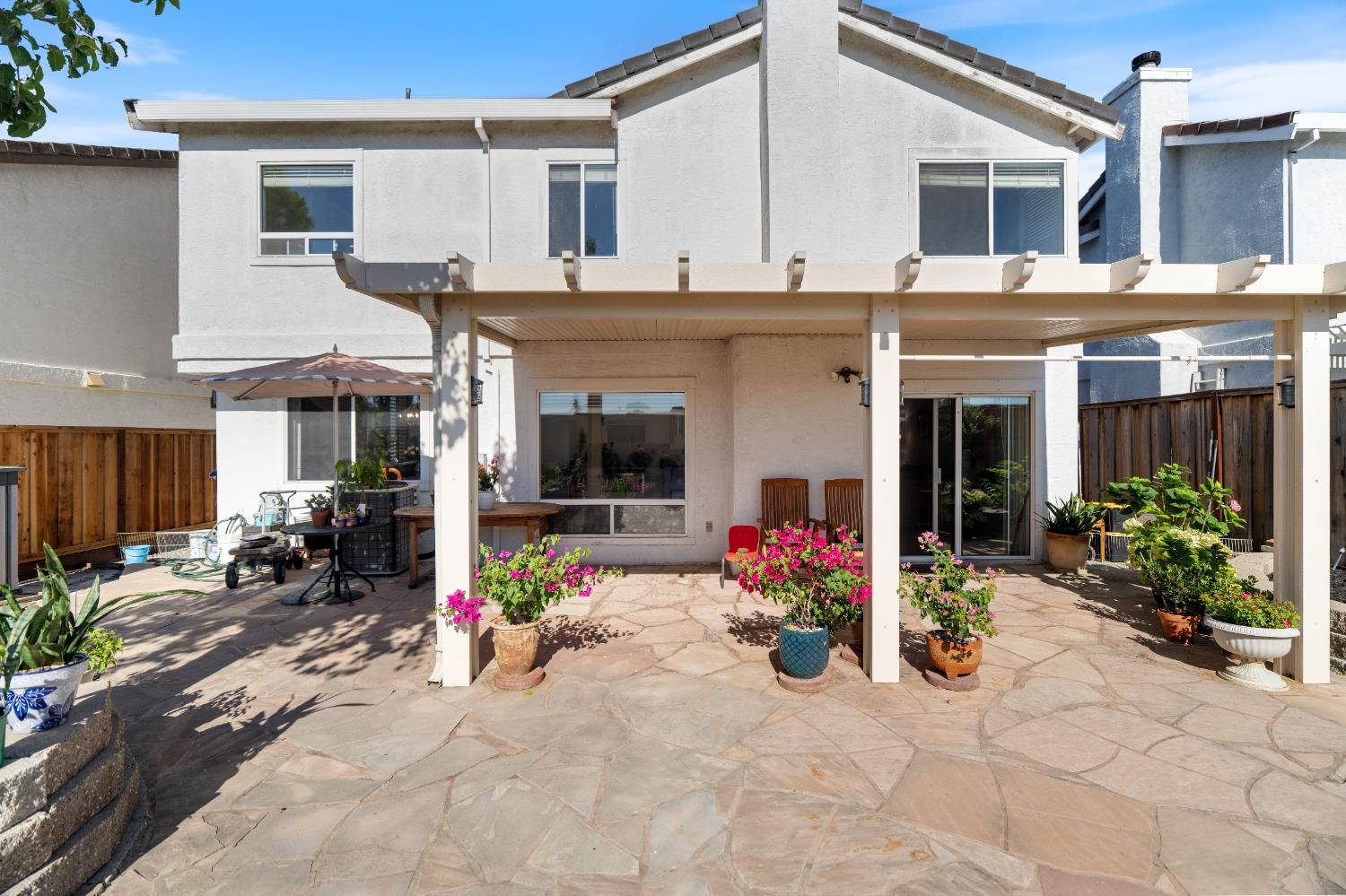 4624 Wolf Way