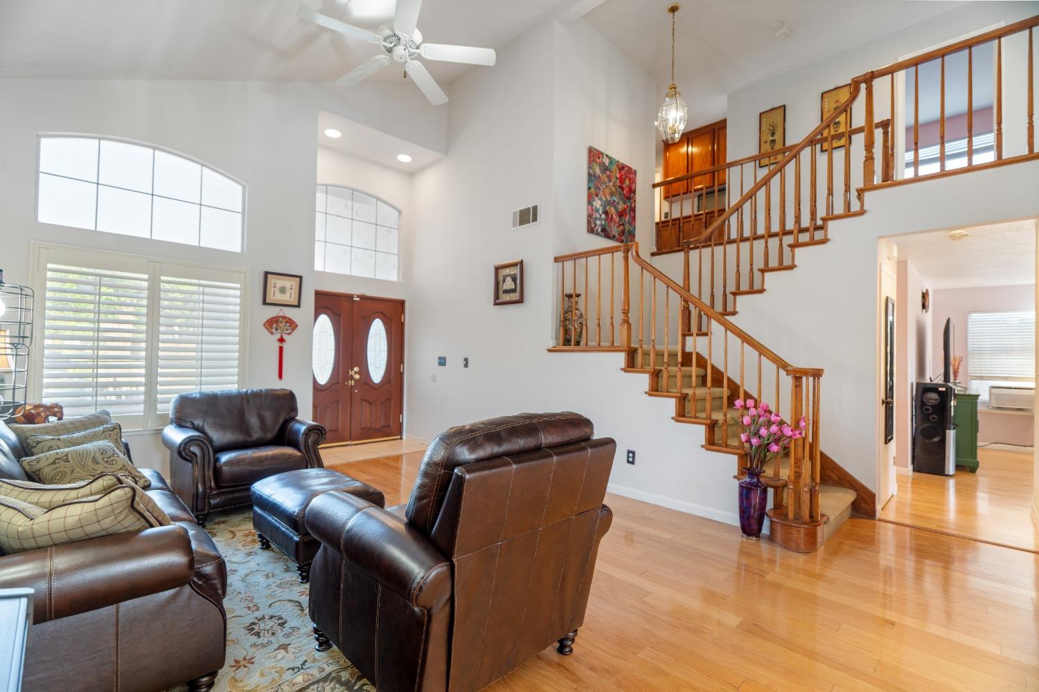 4624 Wolf Way