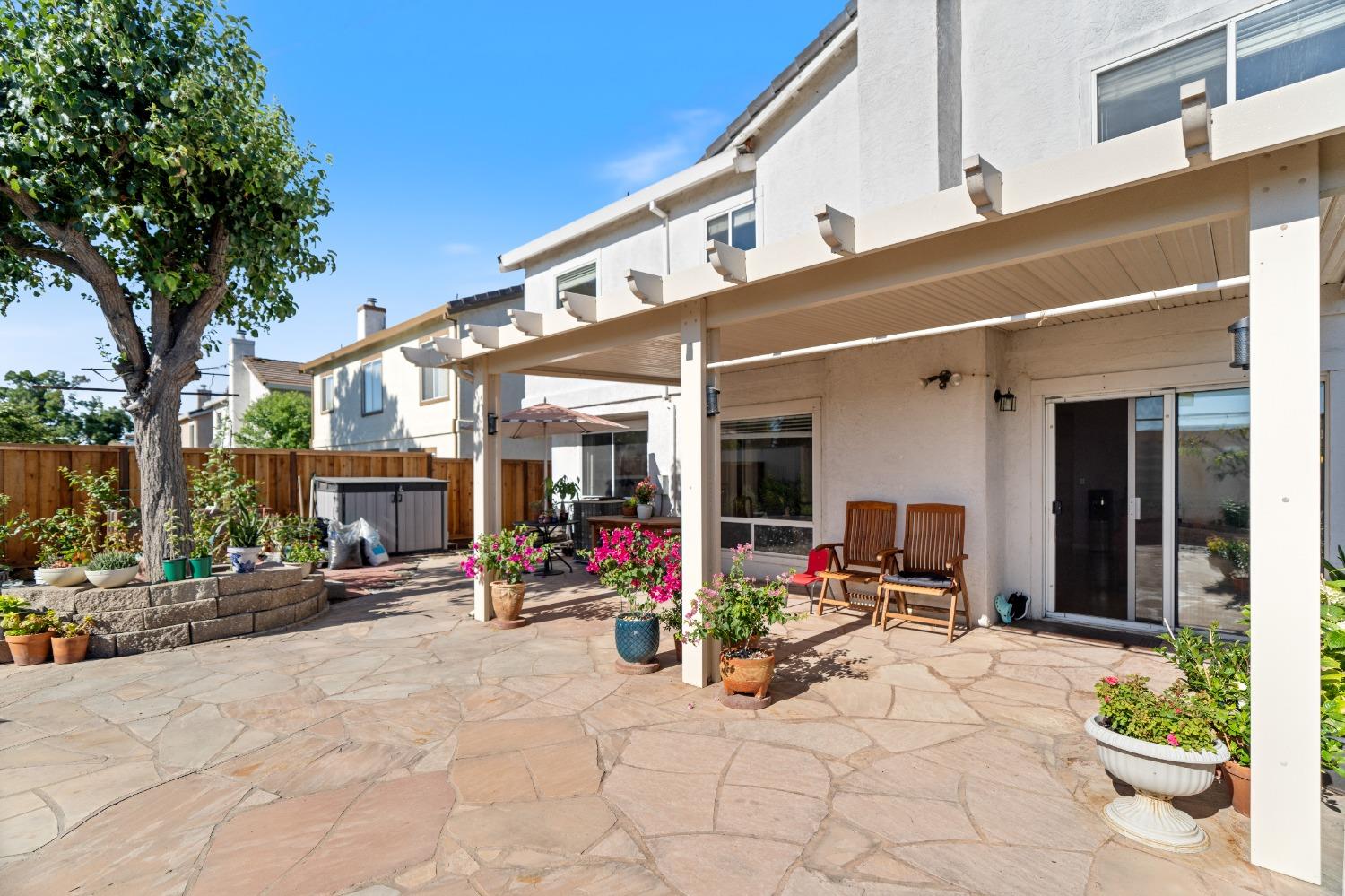 4624 Wolf Way