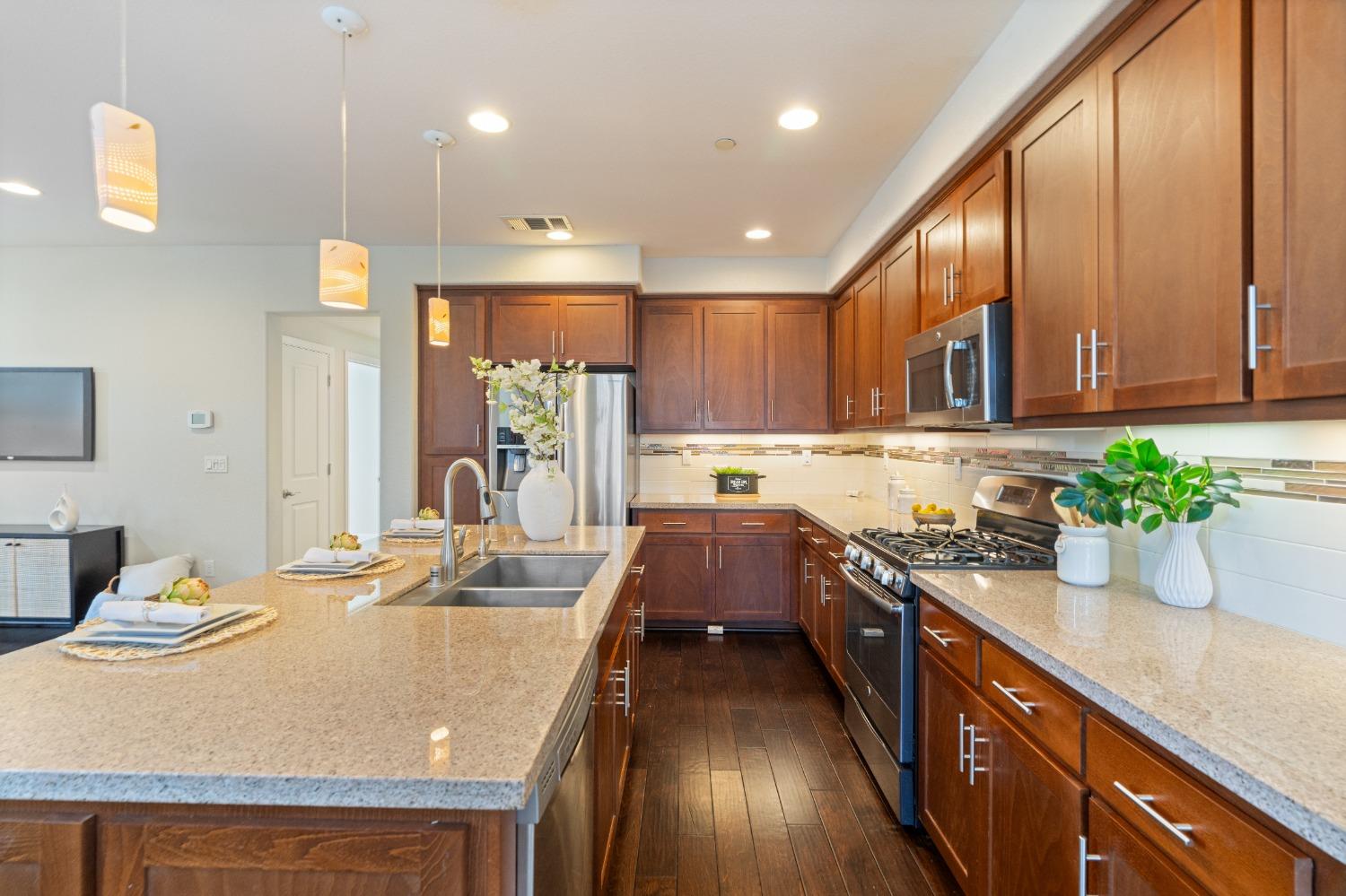 180 Currlin Circle