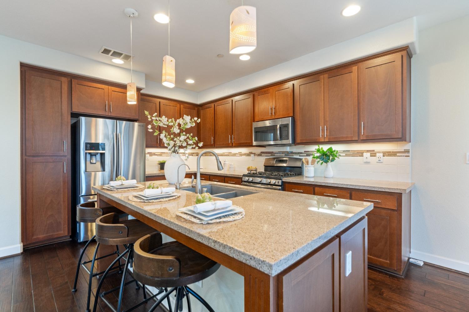 180 Currlin Circle