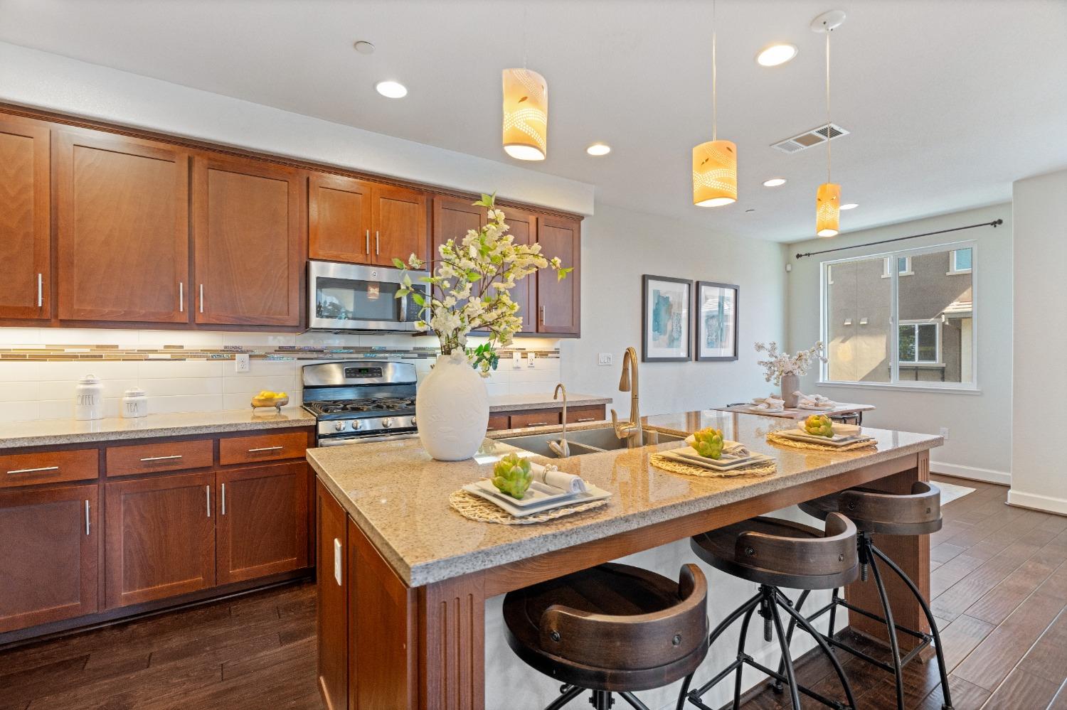180 Currlin Circle