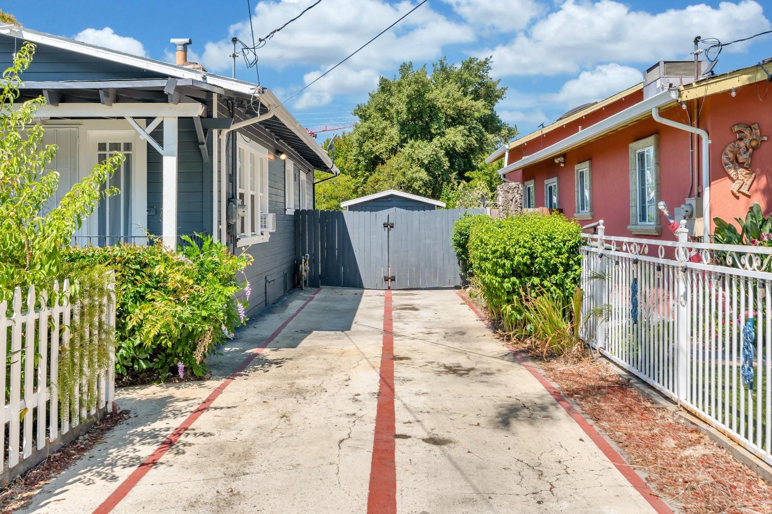 1835 3rd Street