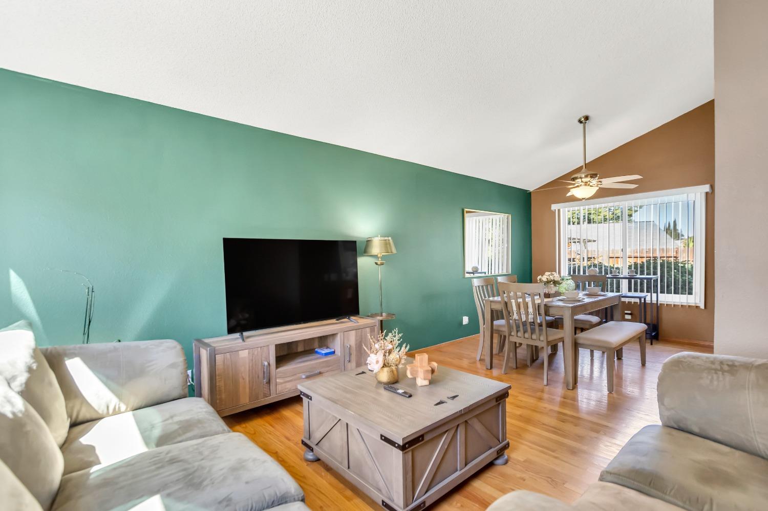 8942 Mountain Home Court