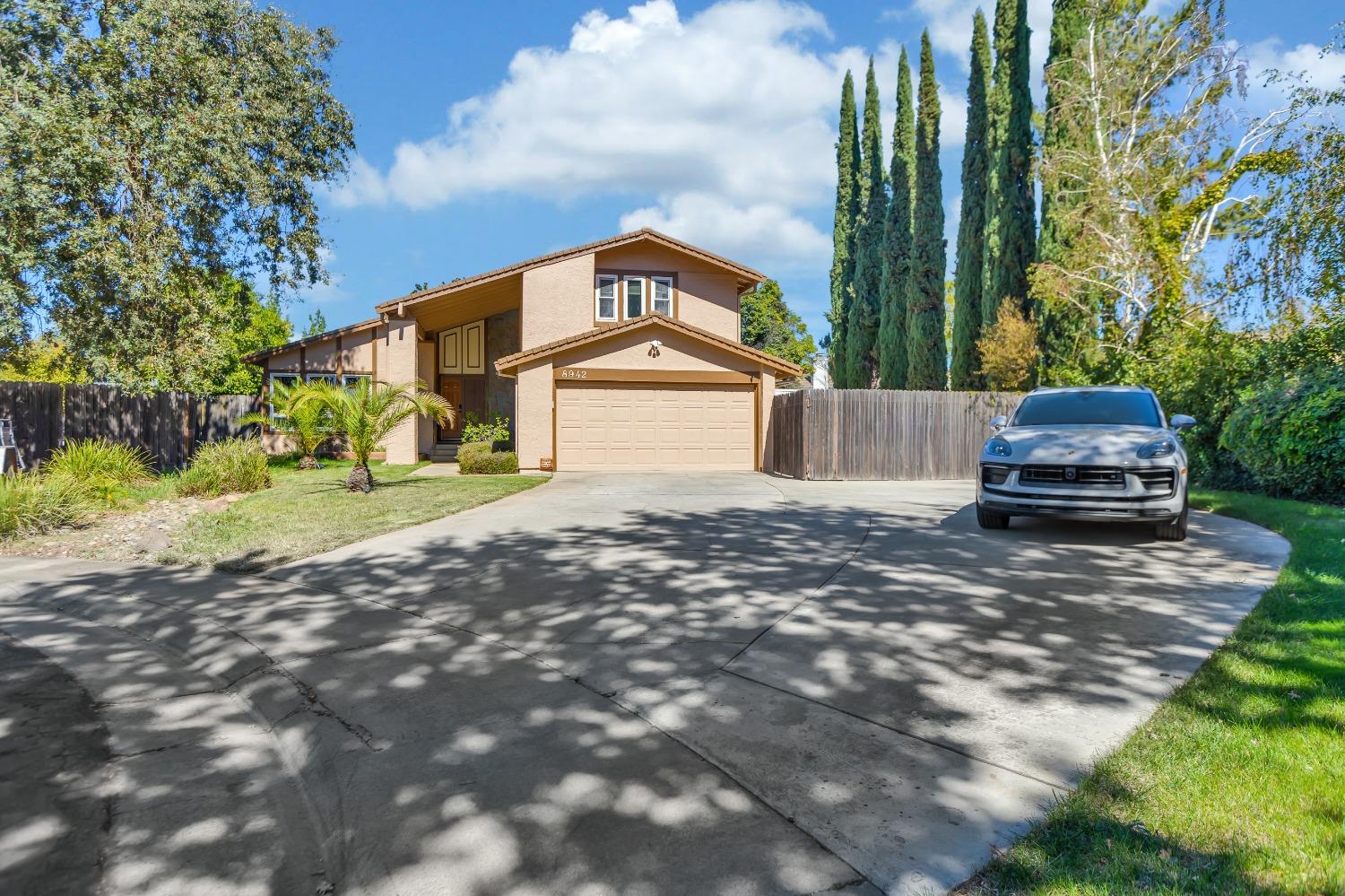 8942 Mountain Home Court