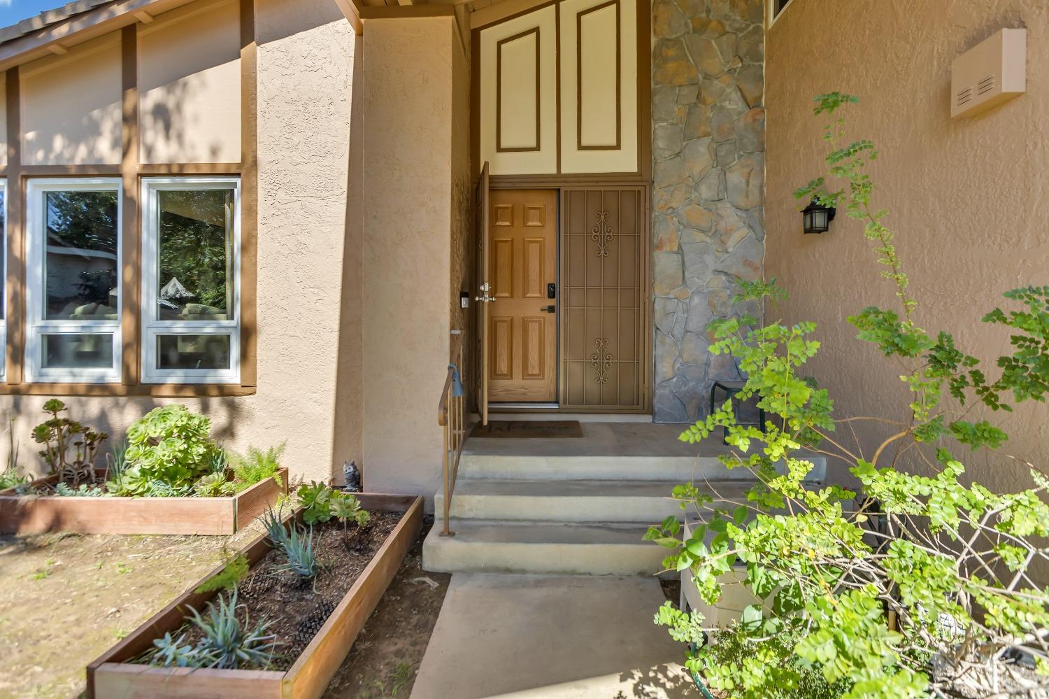 8942 Mountain Home Court