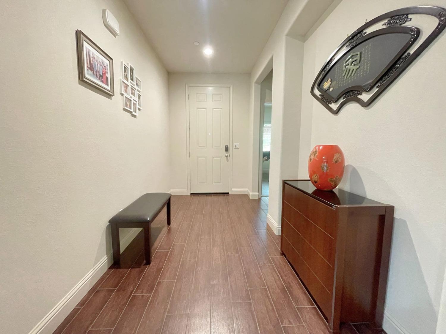 1543 Toy Street