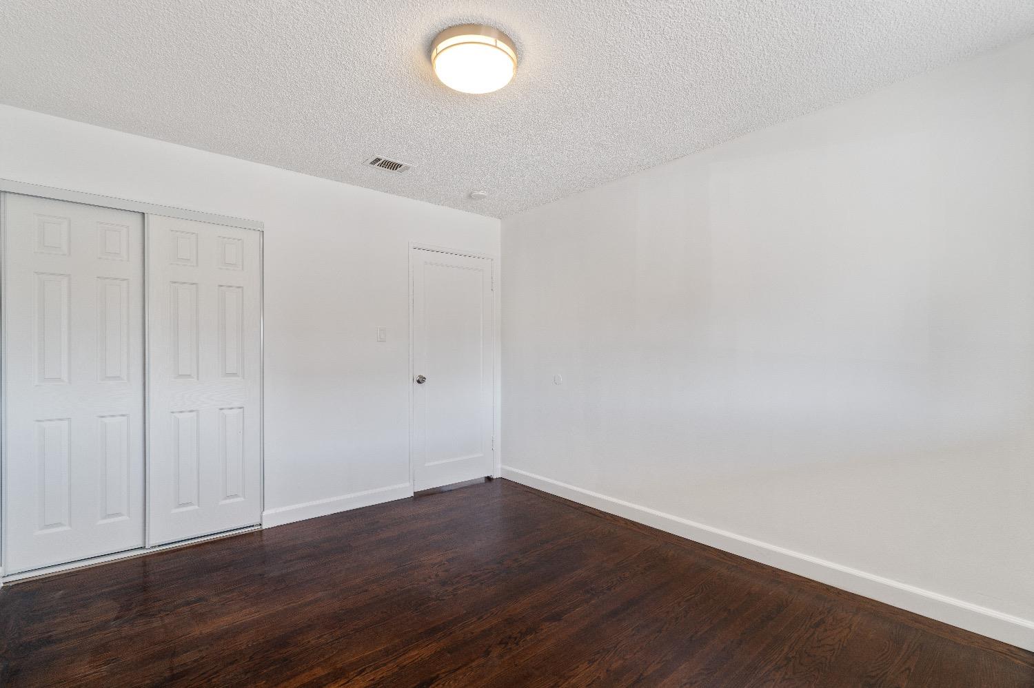 965 Arguello DR