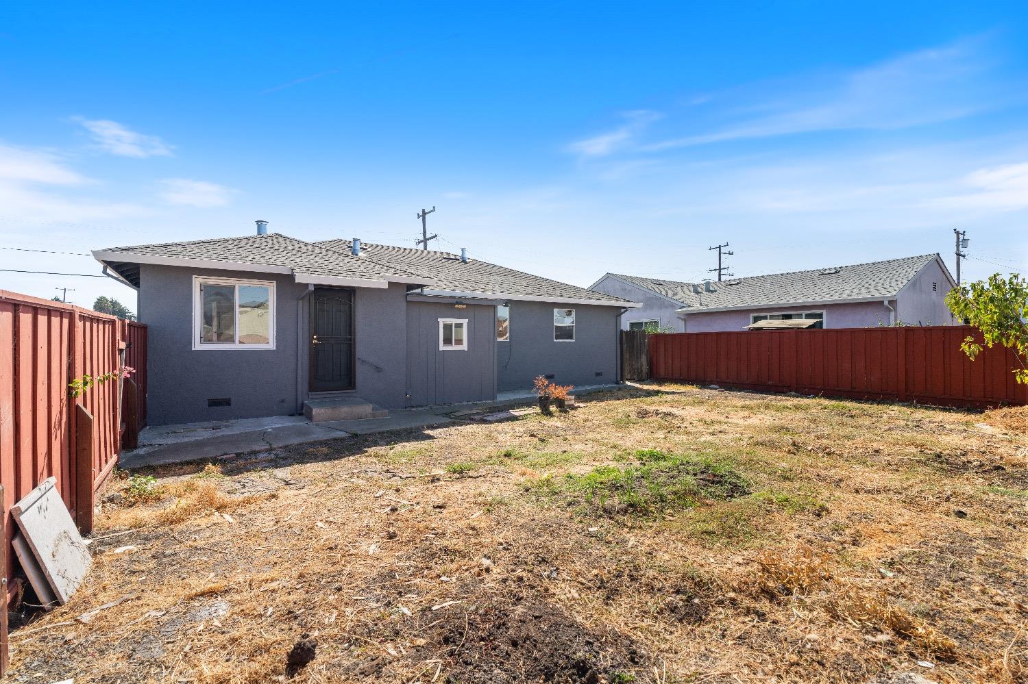 965 Arguello DR