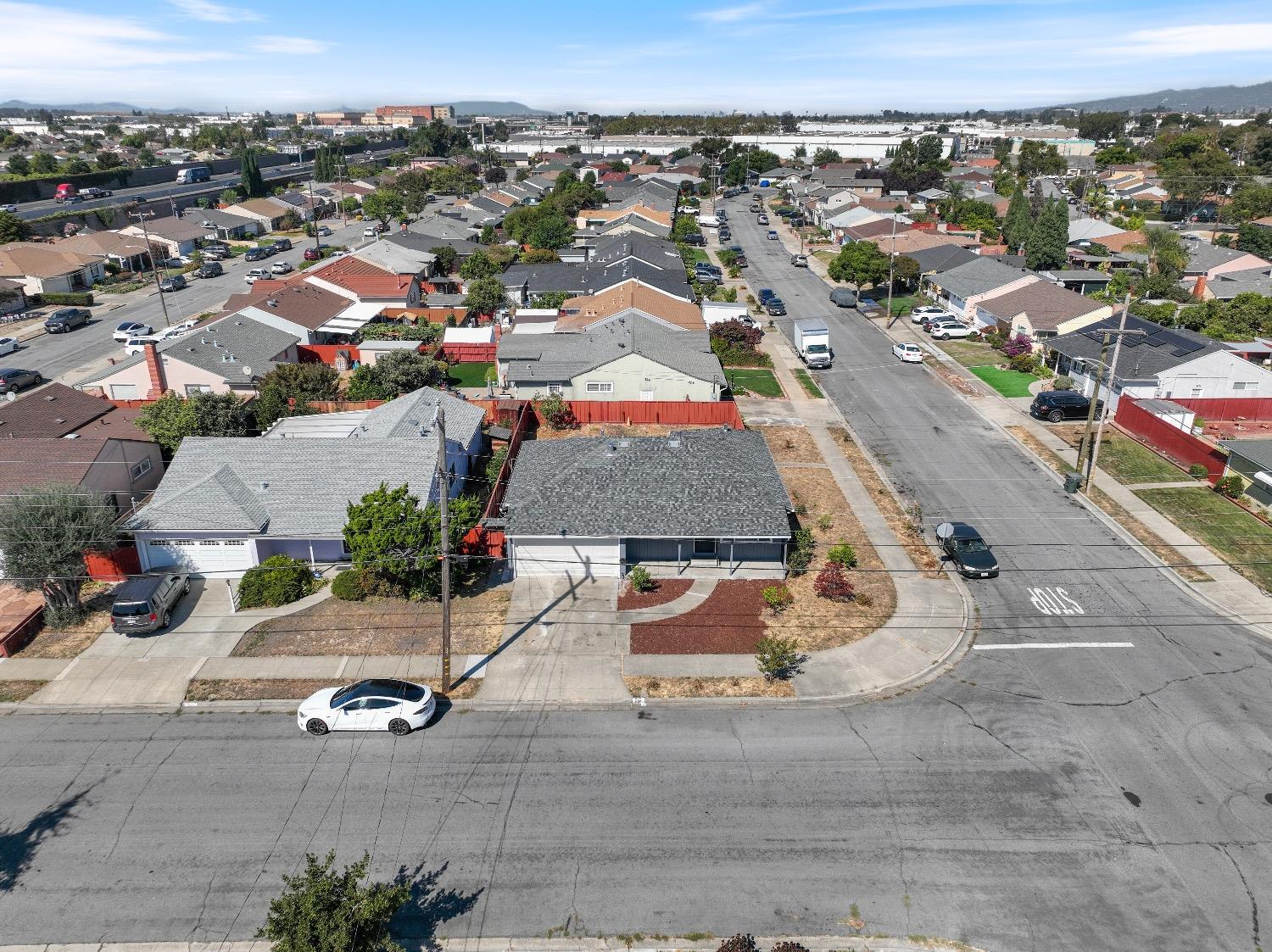 965 Arguello DR