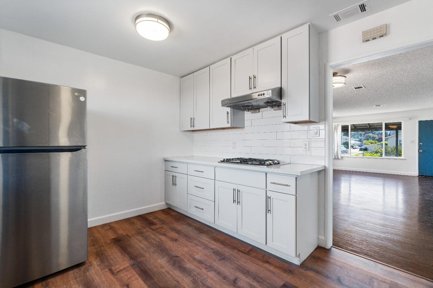 965 Arguello DR