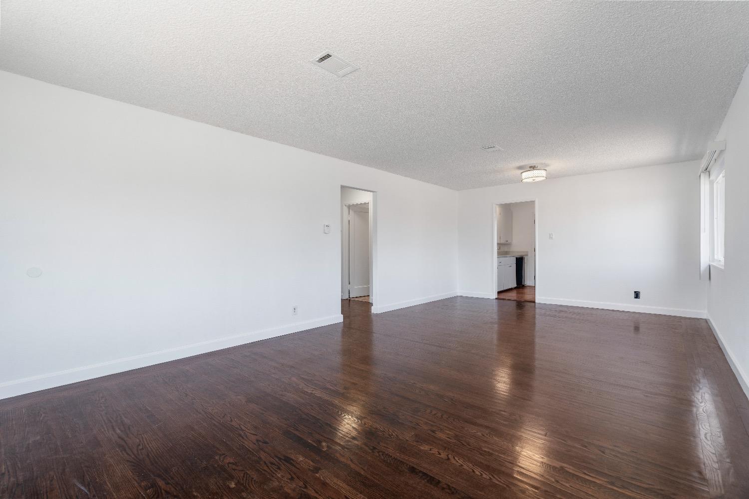 965 Arguello DR