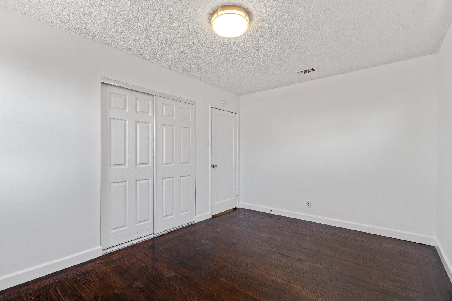 965 Arguello DR