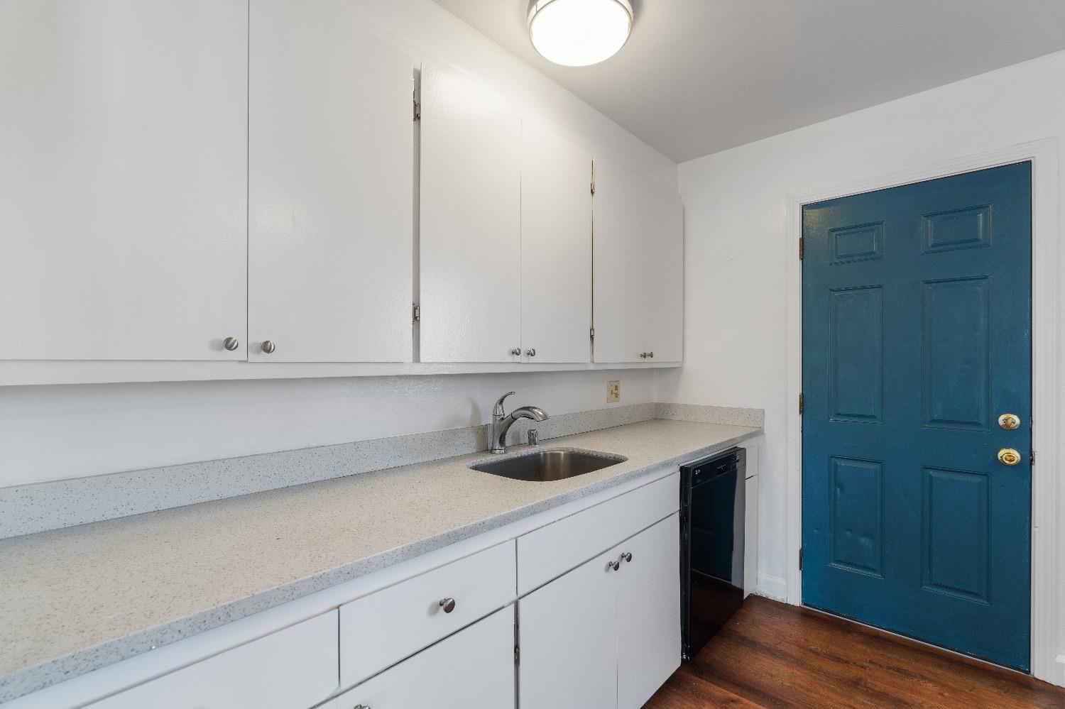 965 Arguello DR