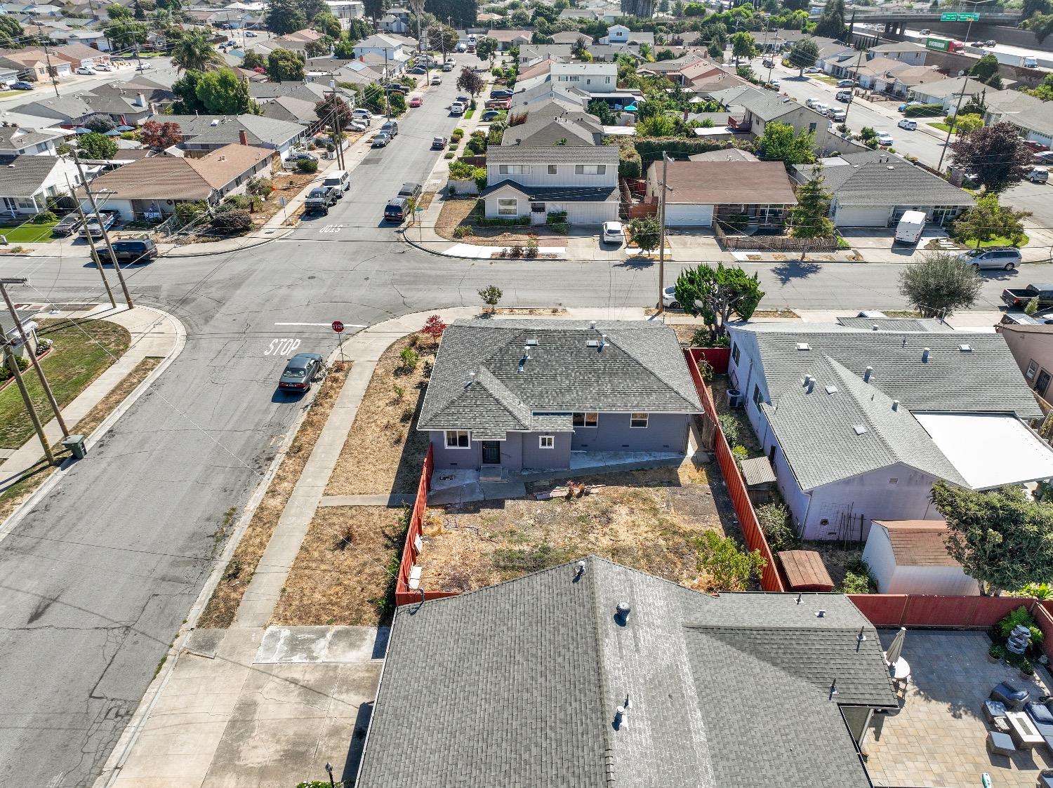 965 Arguello DR