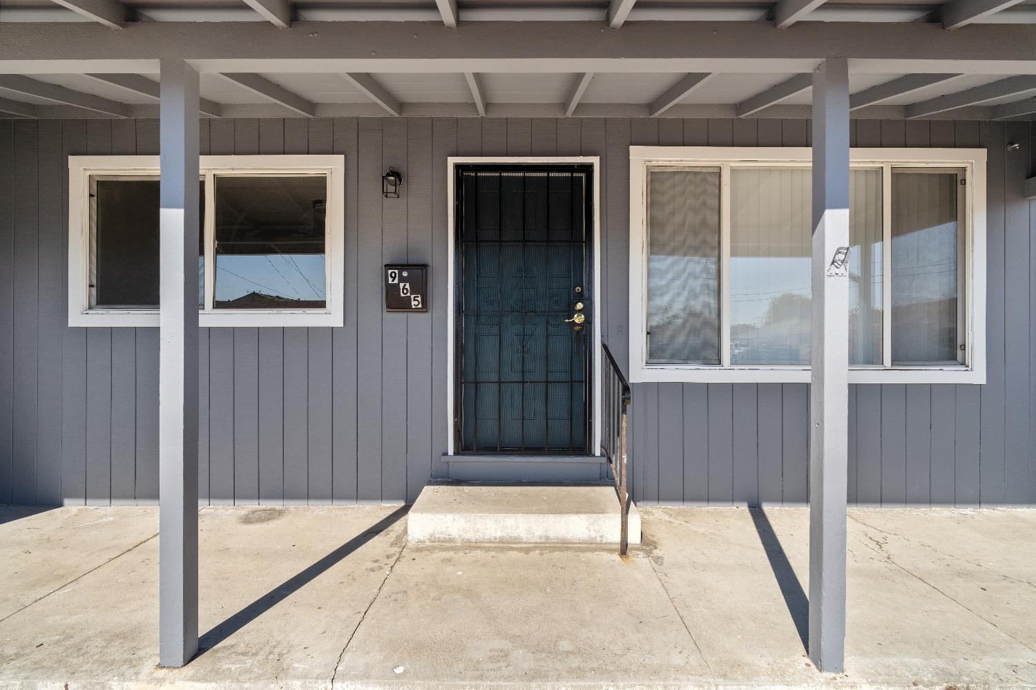 965 Arguello DR