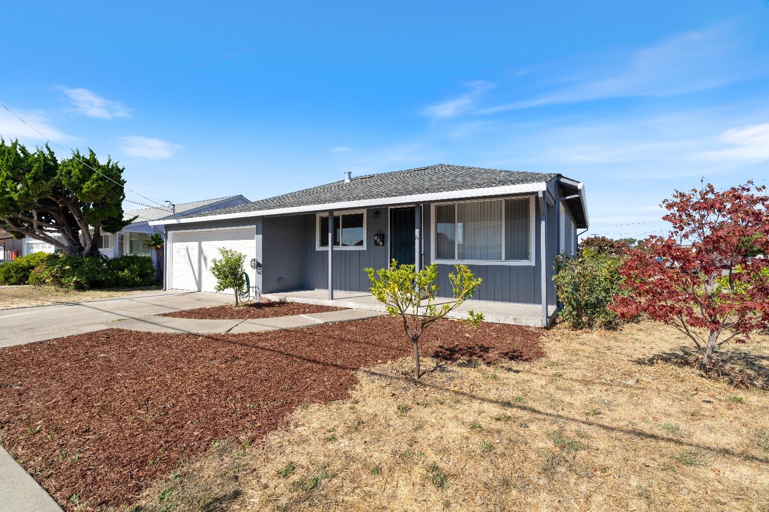 965 Arguello DR