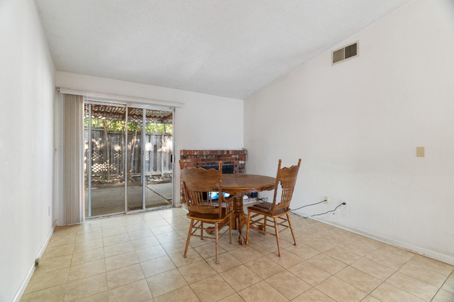 2412 Sequoia Drive