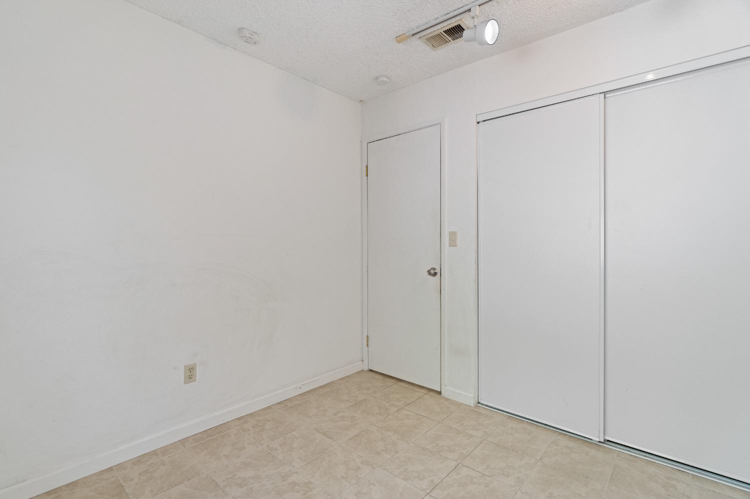 2412 Sequoia Drive