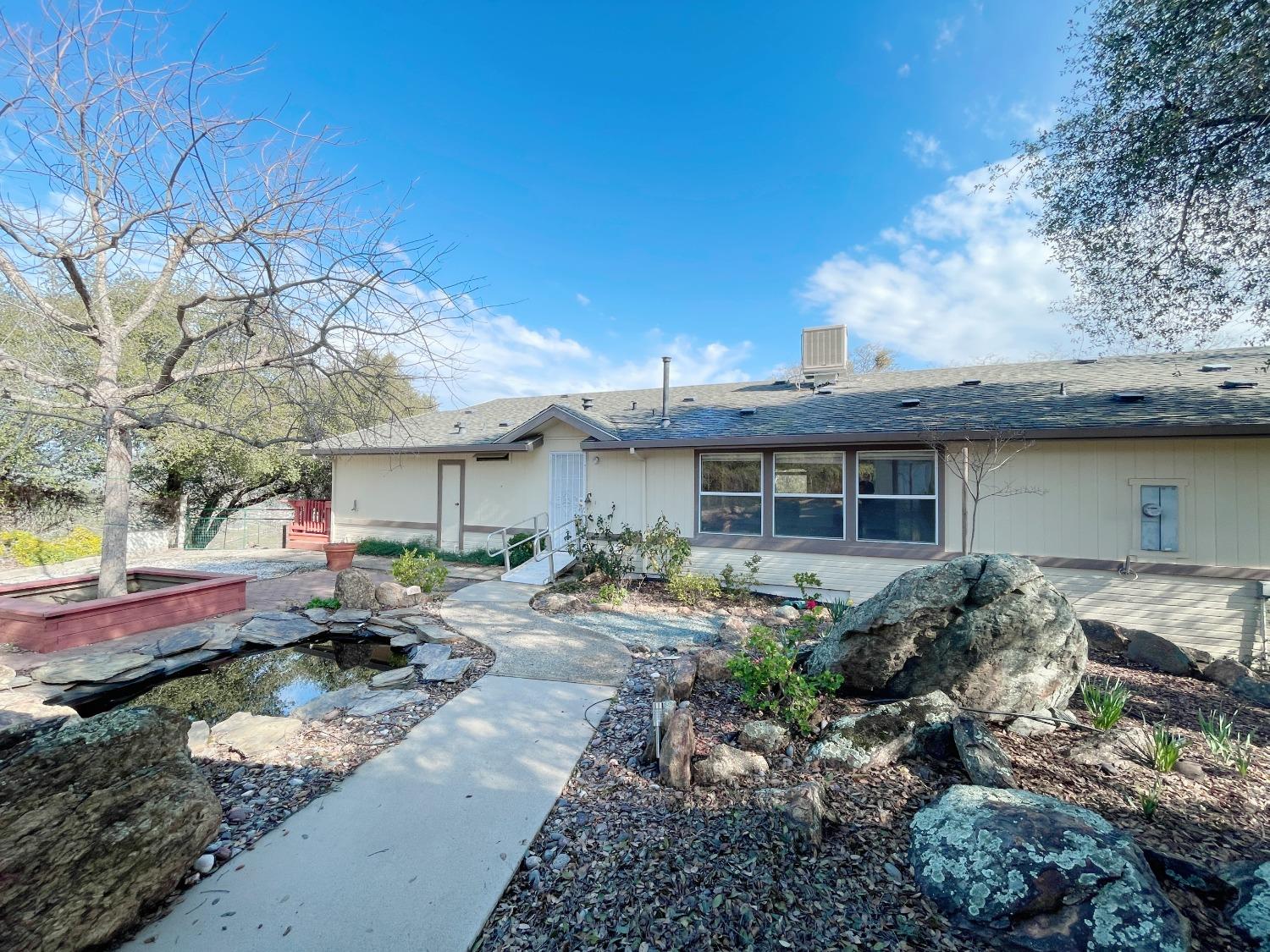 3445 Bow Drive