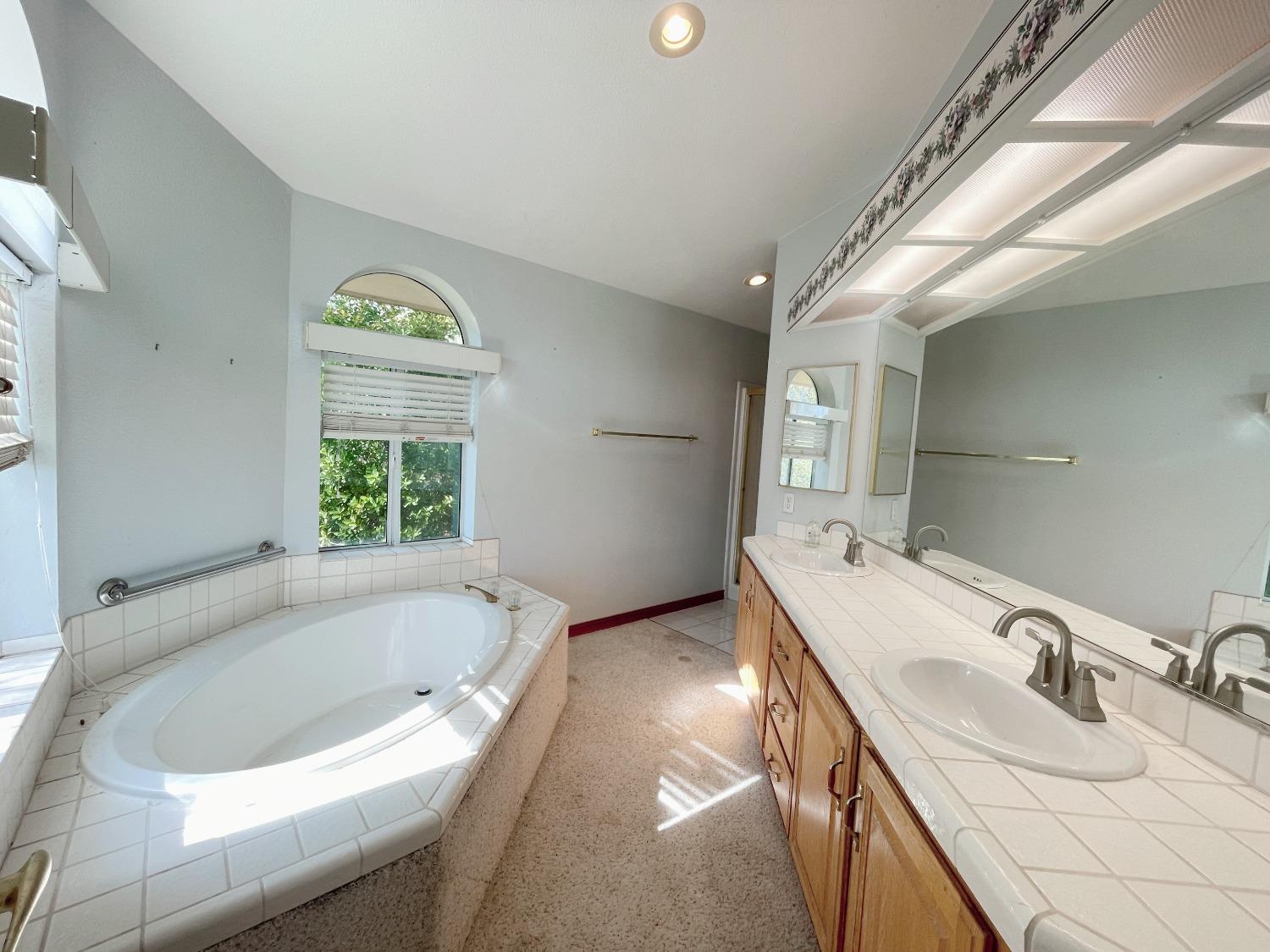 3445 Bow Drive