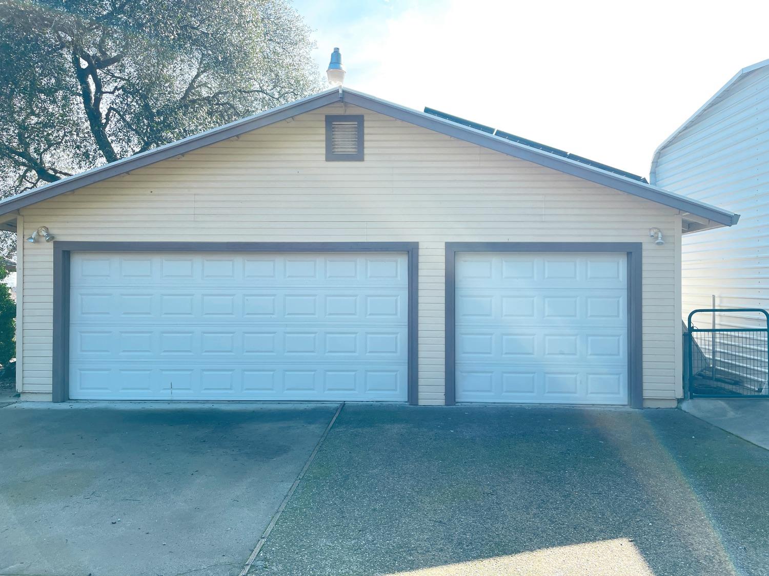 3445 Bow Drive