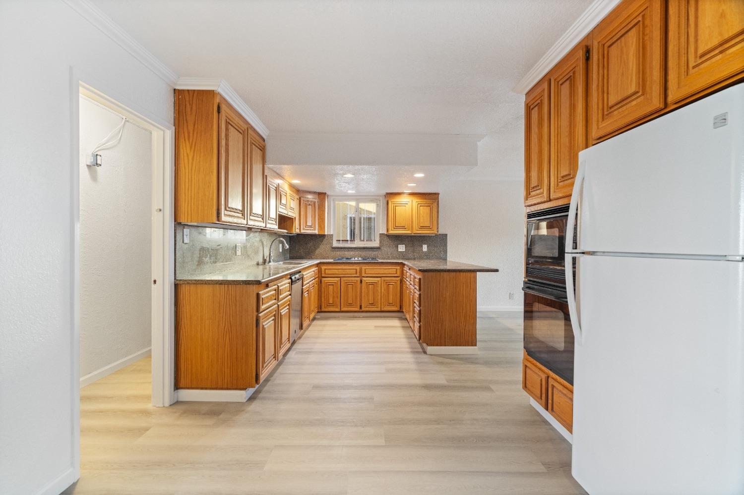 14292 Tiburon Rd