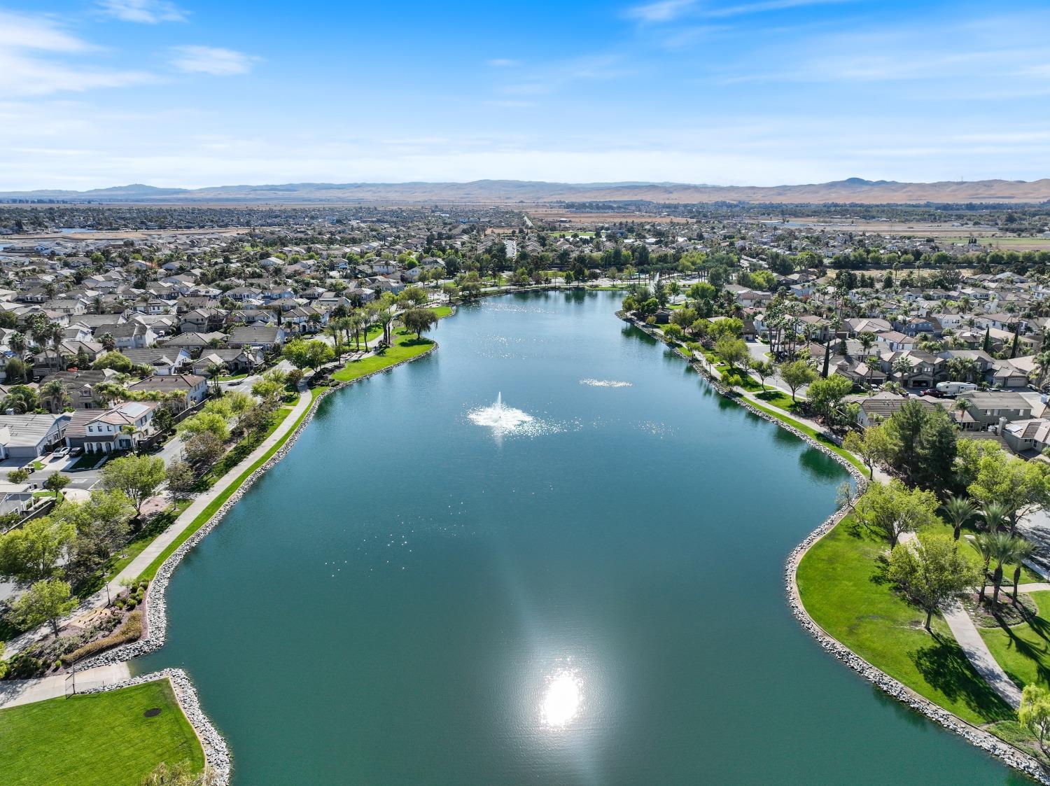 2054 Bridgeport Loop