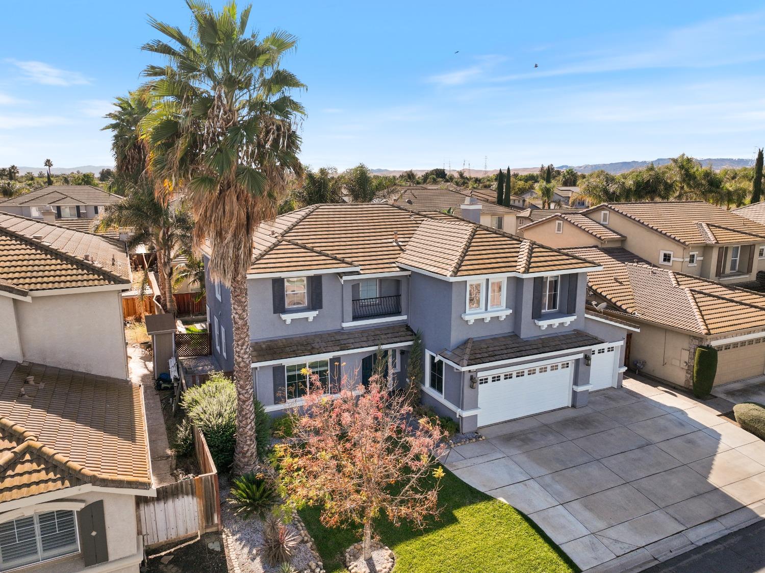 2054 Bridgeport Loop