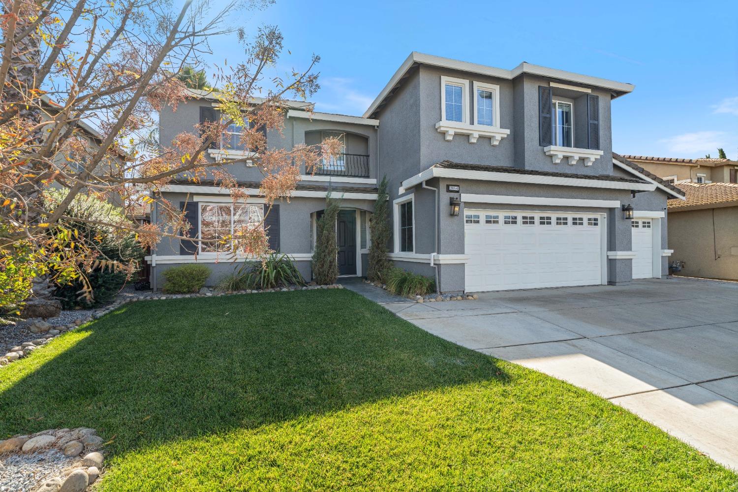 2054 Bridgeport Loop