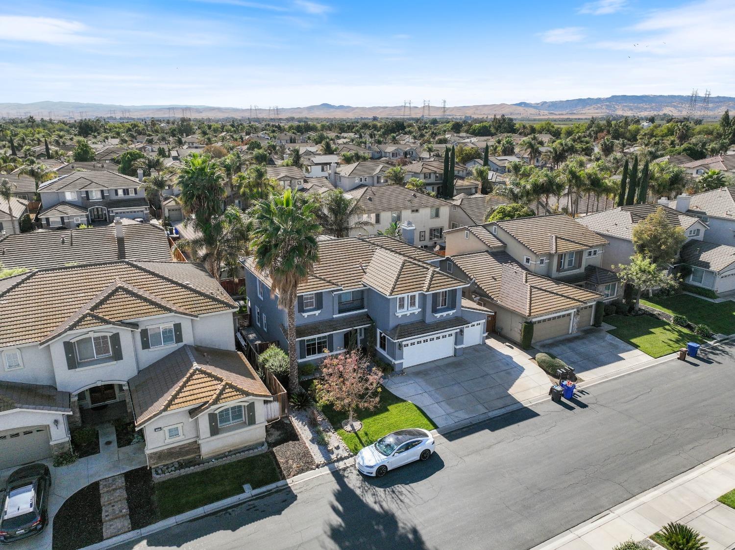 2054 Bridgeport Loop
