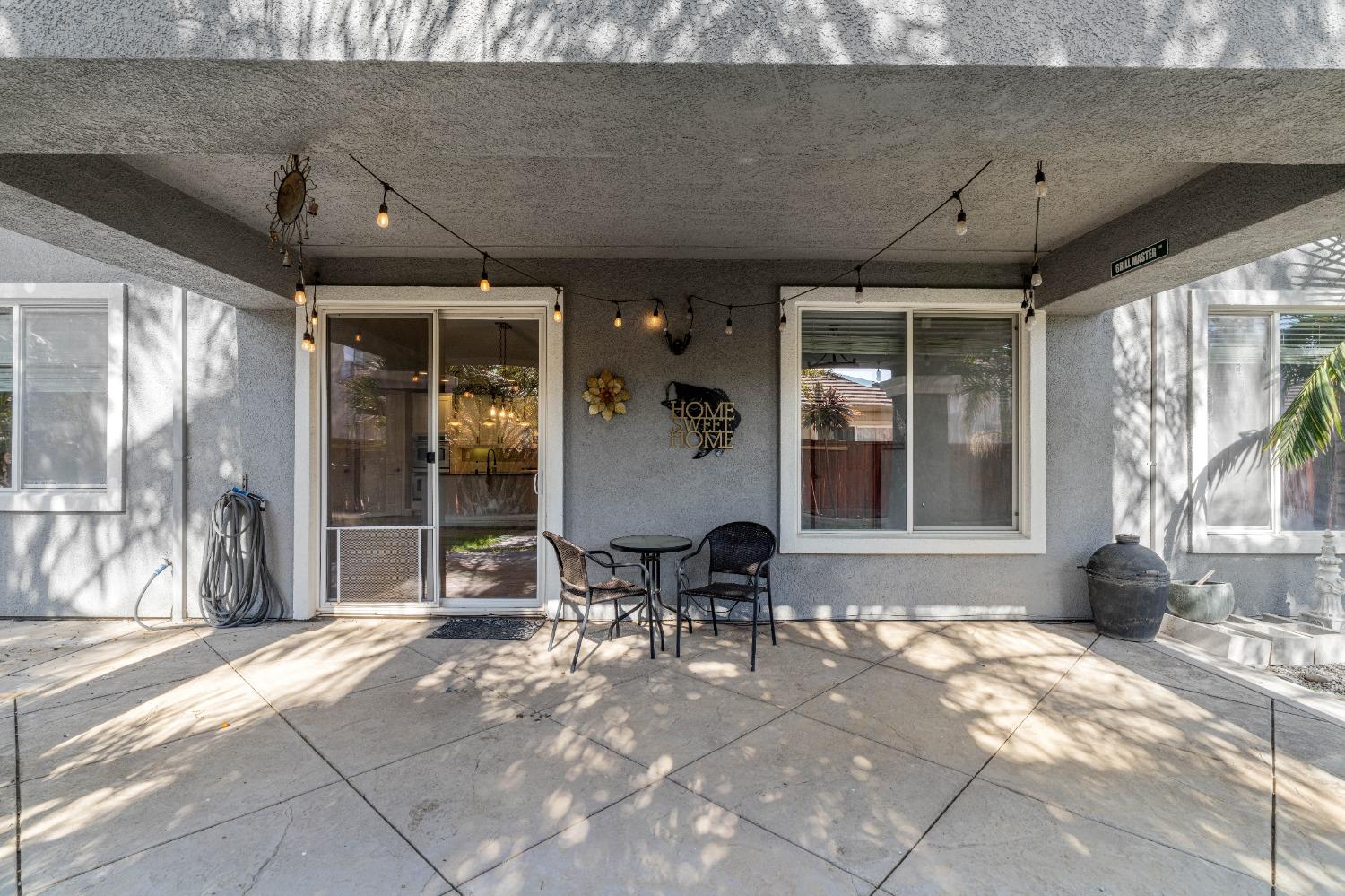 2054 Bridgeport Loop