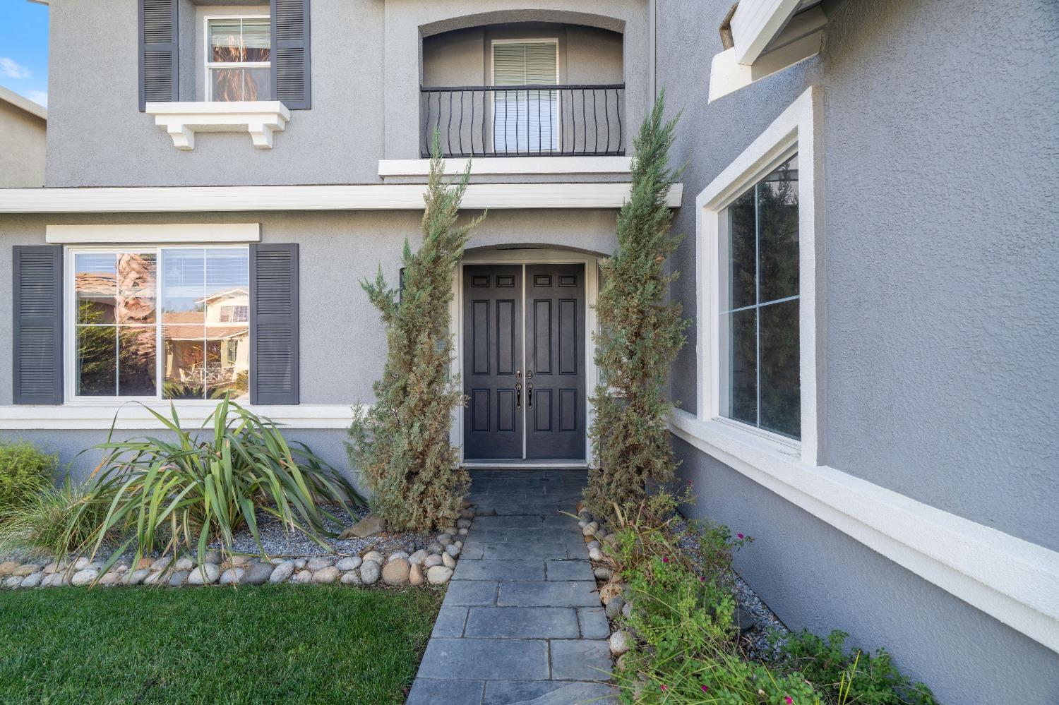 2054 Bridgeport Loop