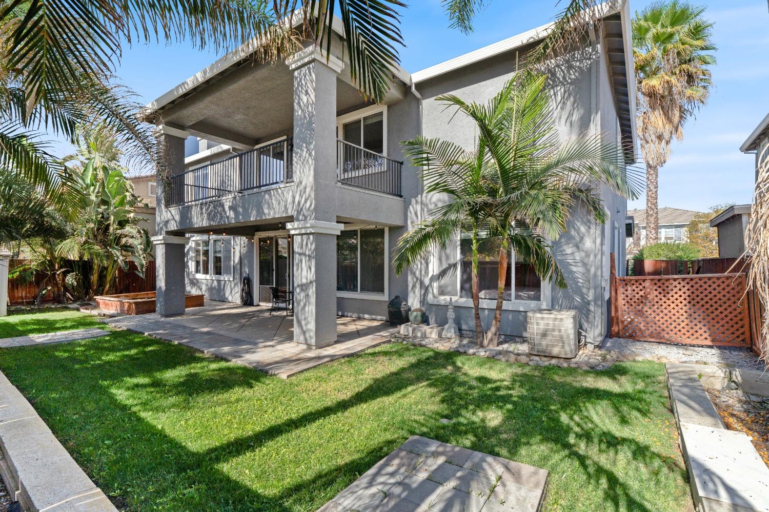 2054 Bridgeport Loop