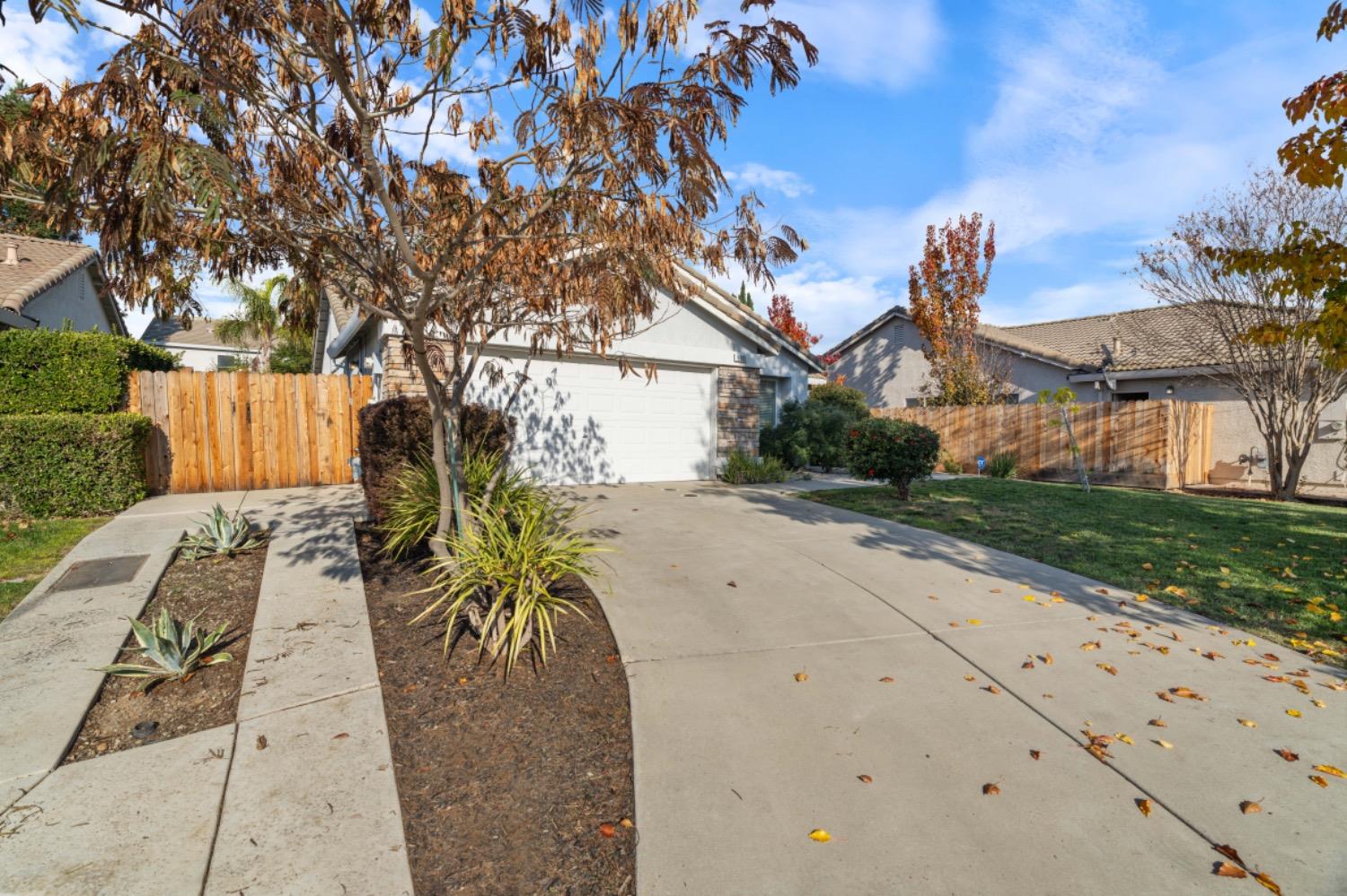 9805 Savonna Court