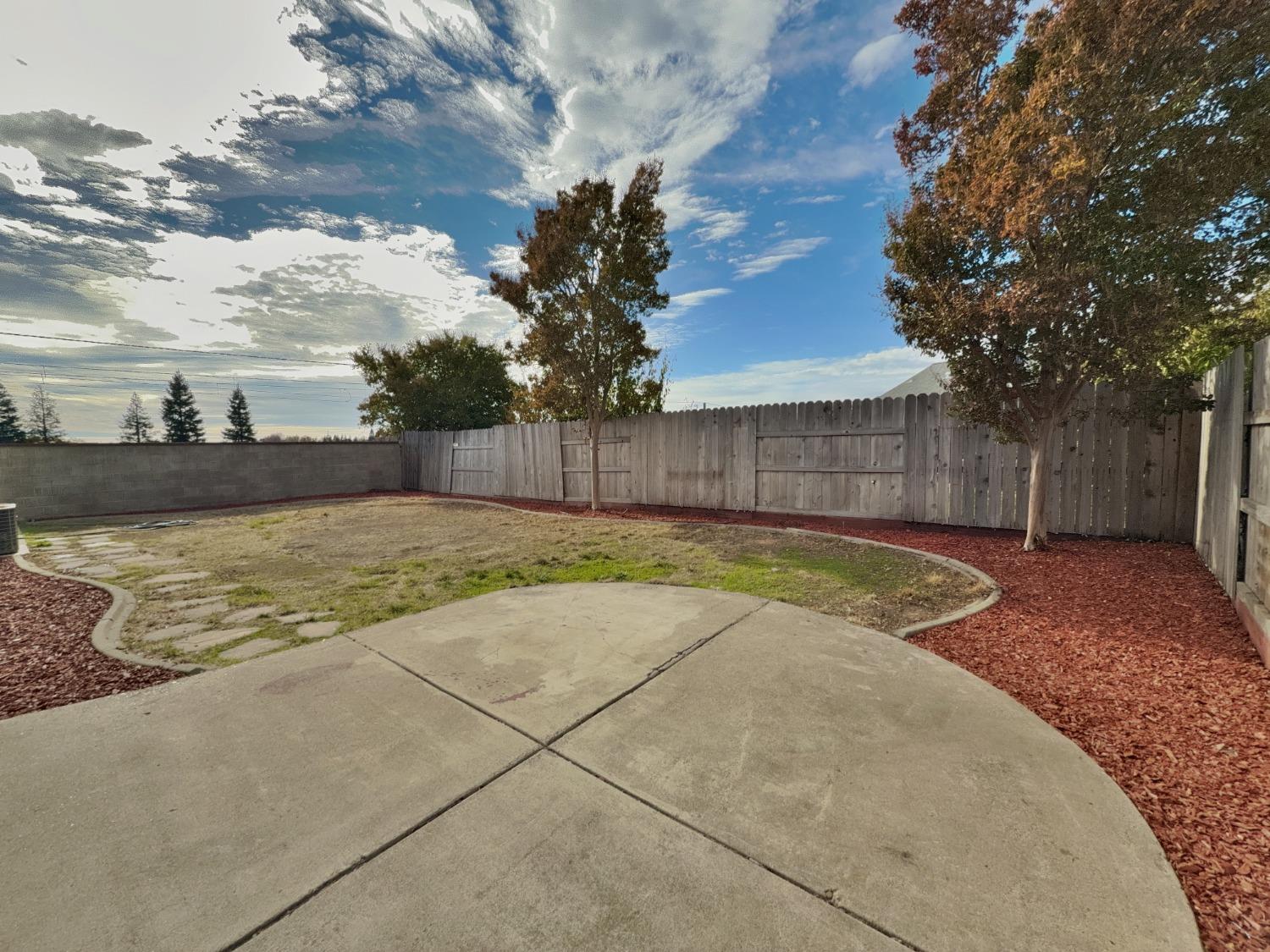 8318 Sunny Creek Way